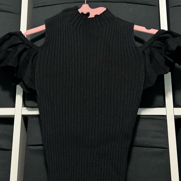 Maje Elegant Black Cold Shoulder Dress - Picture 4 of 5